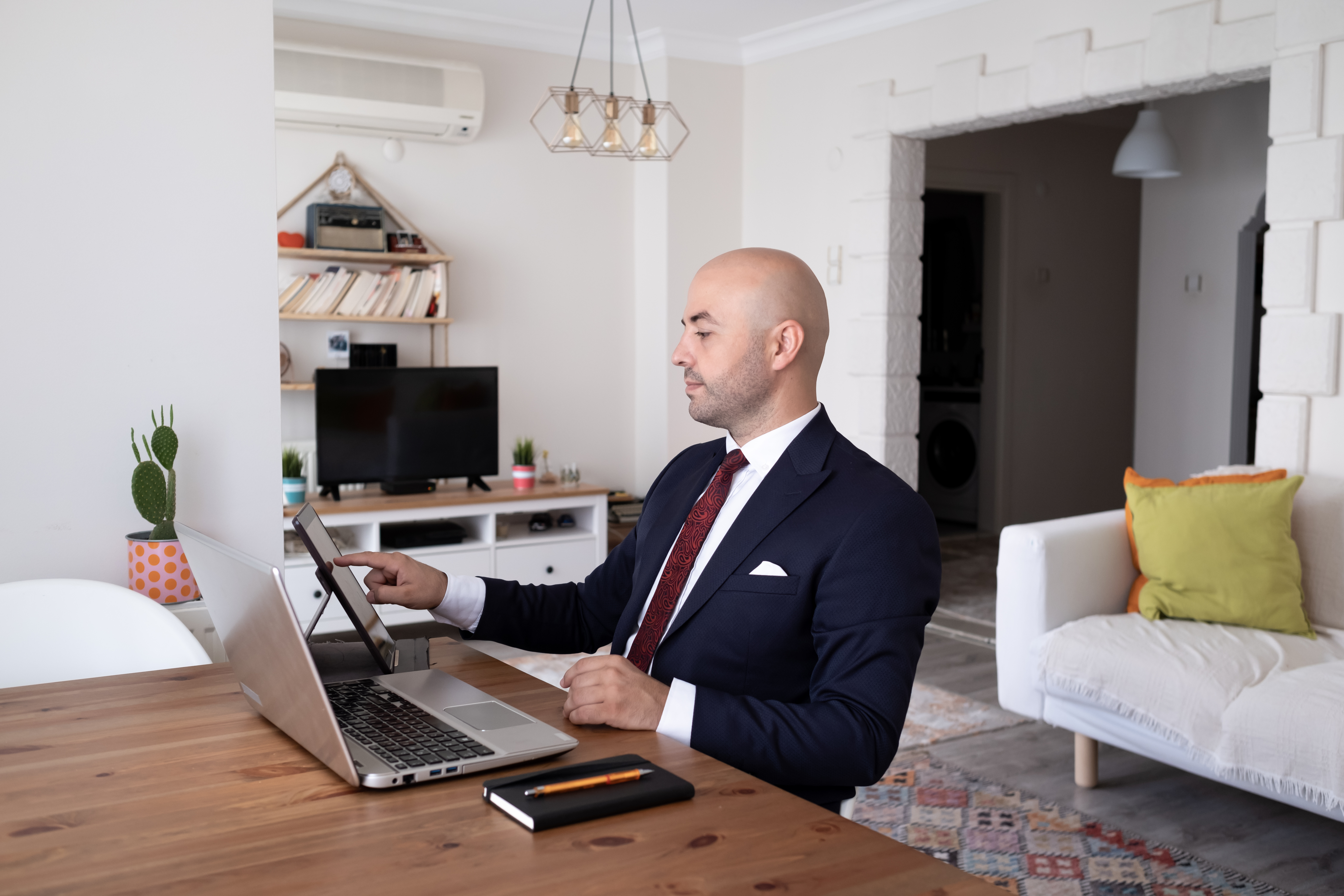 Why Every CEO Office in Dubai Needs Elegant and Efficient Furniture